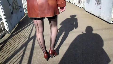 15704