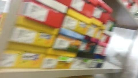 5689